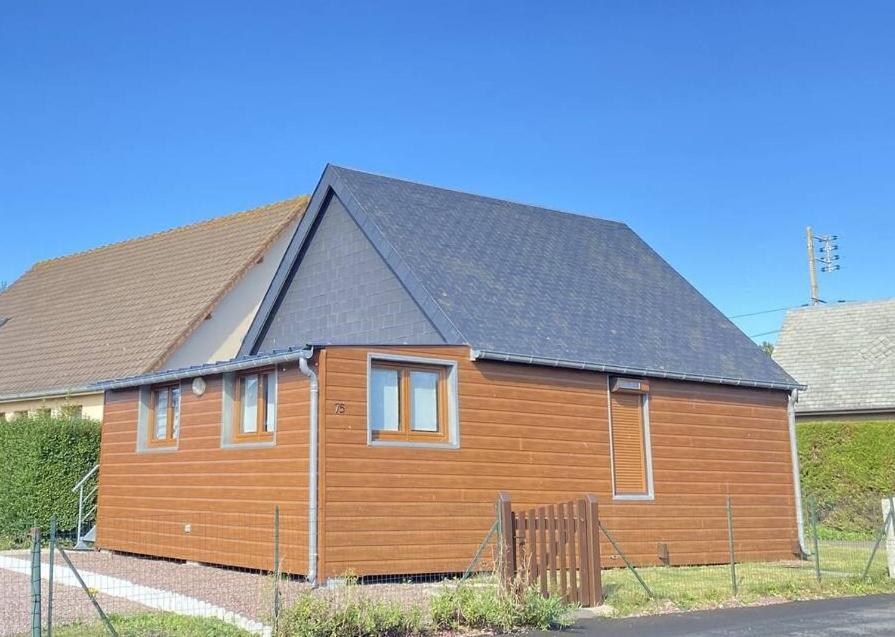 Chaleureux Chalet En Bord De Mer Merville-Franceville-Plage Exteriör bild