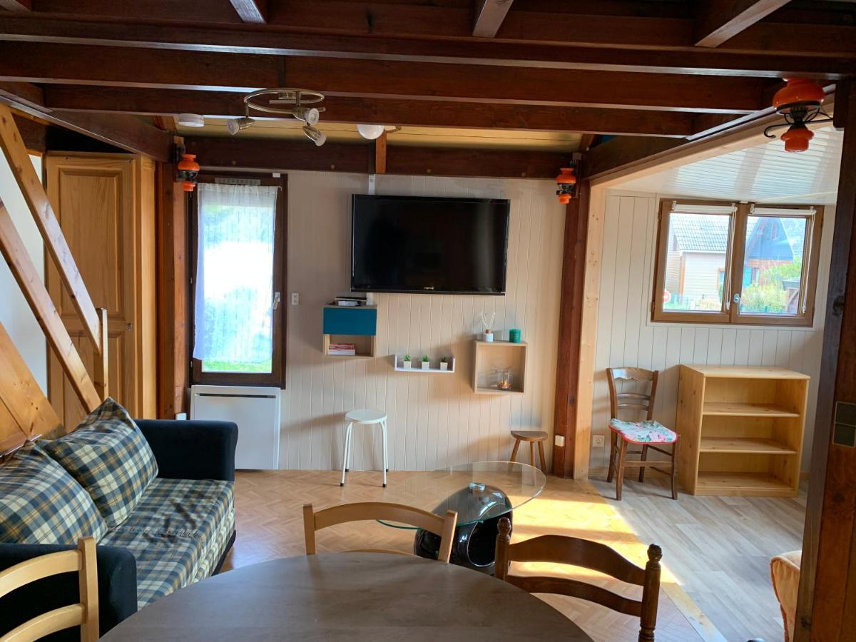 Chaleureux Chalet En Bord De Mer Merville-Franceville-Plage Exteriör bild